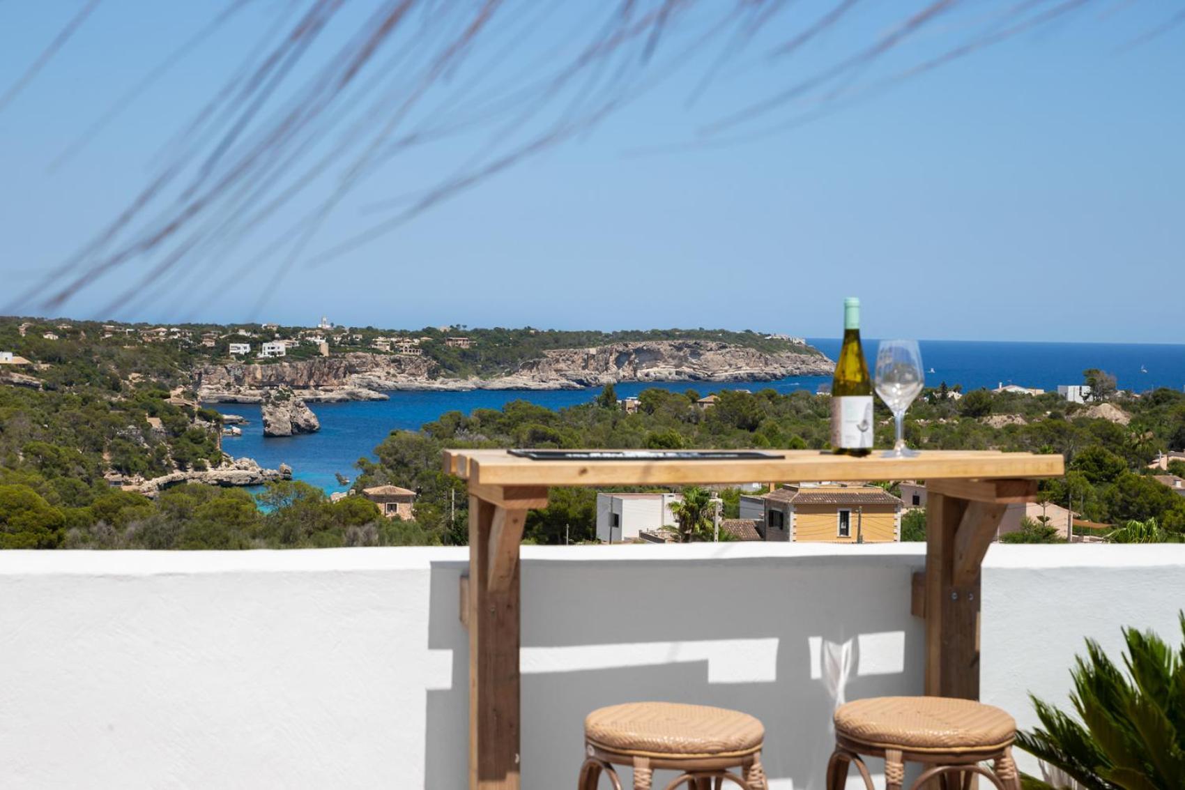 Hostal Cala Llombards Экстерьер фото